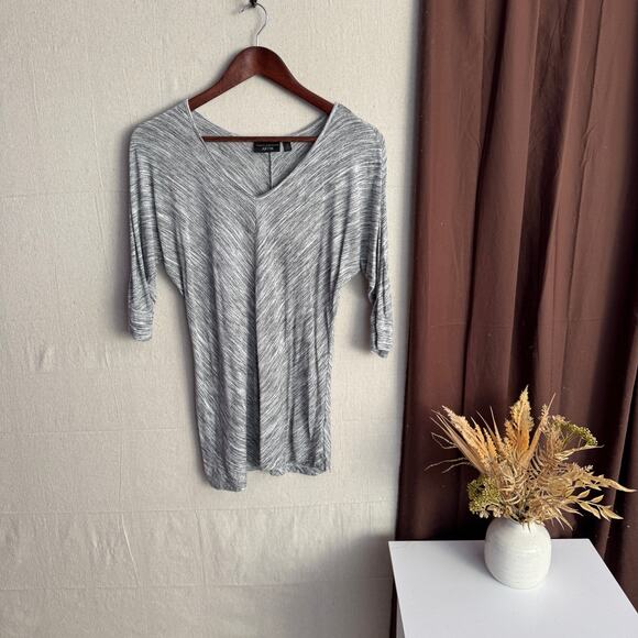 Apt. 9 Blouse Size M Gray Abstract Stripe Kimono Sleeve Lightweight Top - Picture 1 of 10
